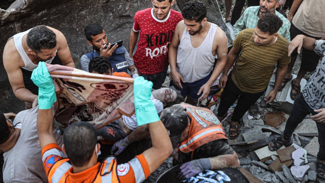 Gazze ateş altında! Katliamın 29'uncu gününden acı kareler... 9